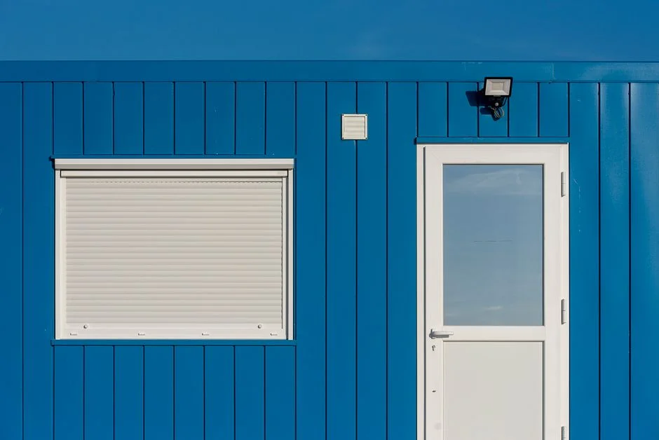 6 Solar Pathway Lights Tested for Winter Performance